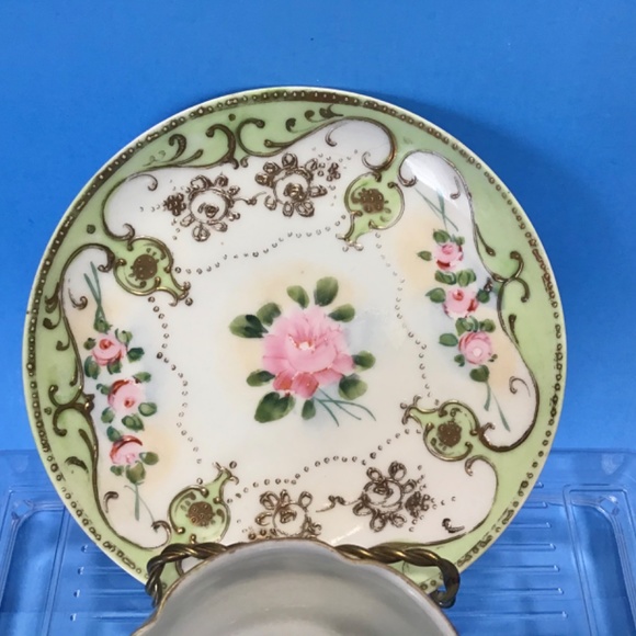 Vintage Japan tea cup and saucer set - Picture 2 of 8